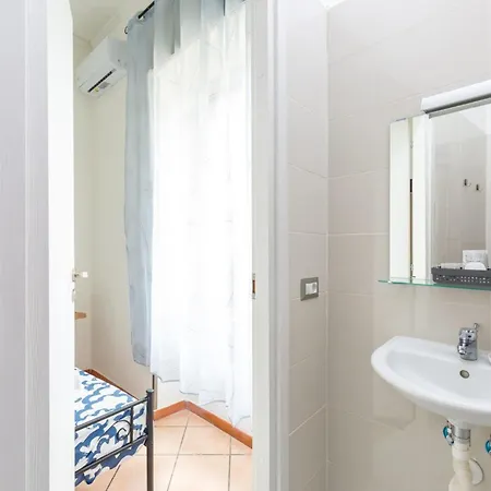 ゲストハウス Stella Sirio